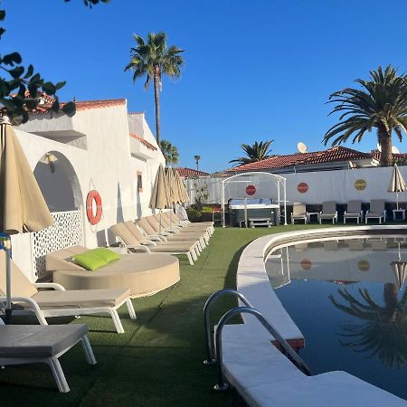 Rainbow Golf Bungalows, Gay Men-Only Resort Маспаломас Экстерьер фото